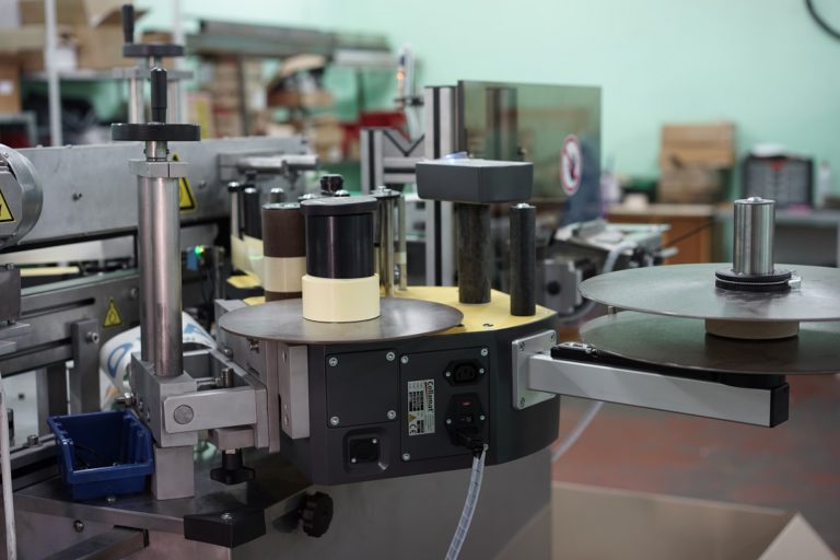 A Clear Path Through Complexity: Our 5-Phase Turnkey Project Methodology