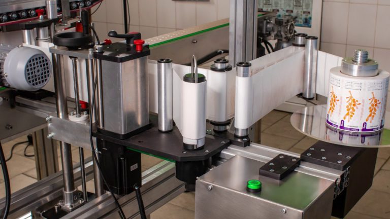 A Clear Path Through Complexity: Our 5-Phase Turnkey Project Methodology