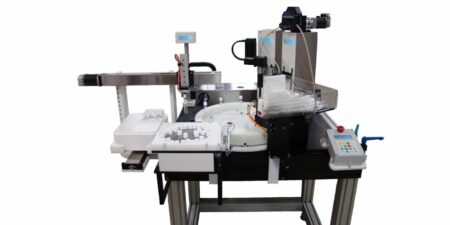 LR-200 Mini: Compact Benchtop Filling and Capping Monoblock for Pharmaceutical & Veterinary Sterile Preparations